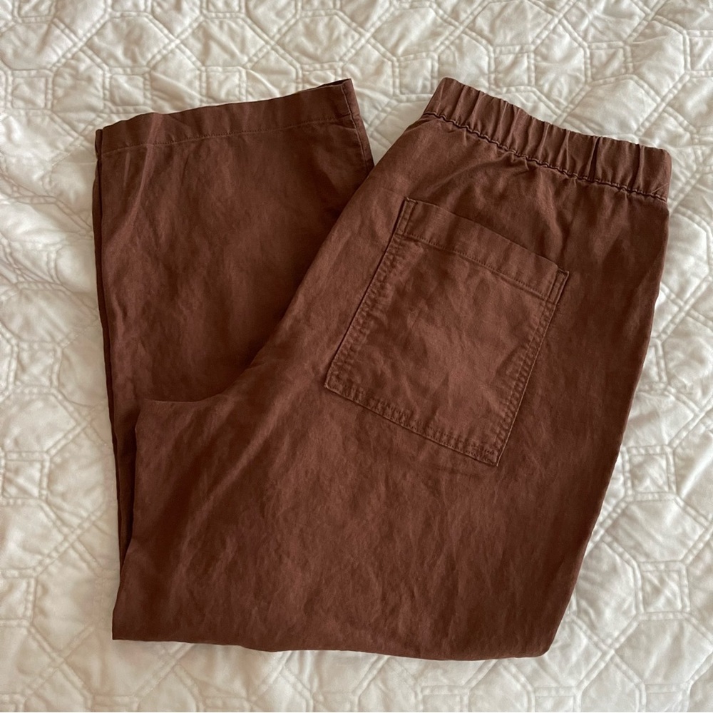 GAP Linen-Cotton Pull-On Pants in medium warm brown
Size: XL